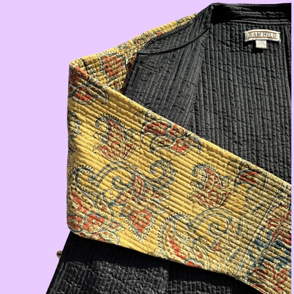 Sam Hilu Mandarin Style Jacket
Vintage 1990's
Size: Small - Picture 5 of 8